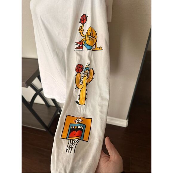 Nike Exploration Series Basketball Long Sleeve Tee Cartoon Arms size medium - Picture 4 of 9